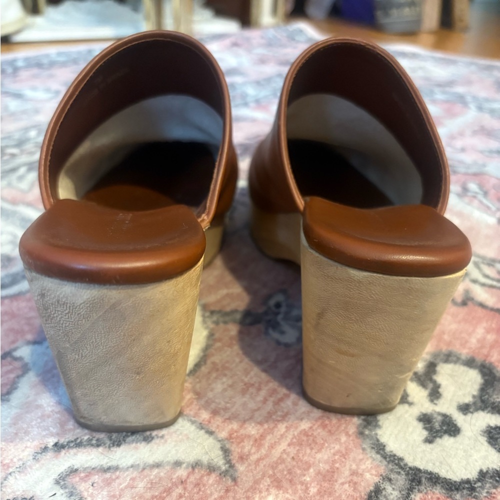Everlane Brown Leather and Wood Wedge Mules, size 7 - Picture 3 of 12